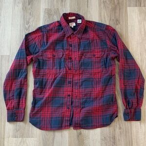 Levi's Red & Navy Plaid Long Sleeve Button-Down Shirt